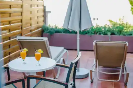 Napa Plaza - 44