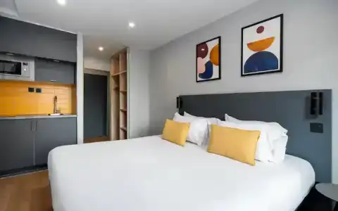 Staycity Aparthotels, Paris Gare De l'Est - 59