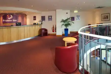 Premier Inn London Wimbledon South - 2