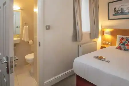 Queensway Sure Collection By Best Western - 19