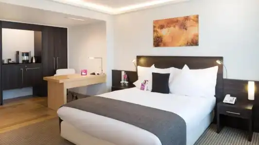 Crowne Plaza Zürich by IHG - 1
