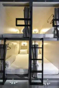 The Cube Hostel Silom - 26