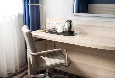 Hampton by Hilton - 23