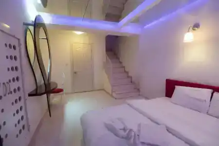 Element Suites - 77