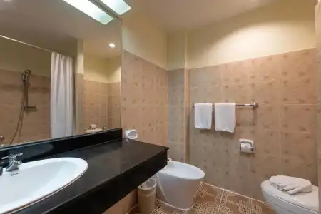 Blue Beach Grand Resort and Spa - 11
