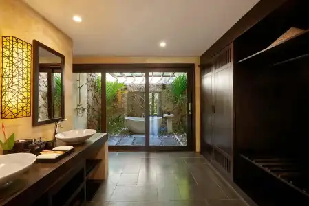 Beach Front Apartments - 74