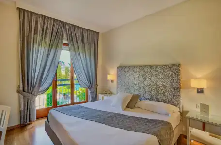 Regina Sorrento - 65