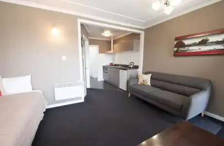 Tower Lodge Motel - 96