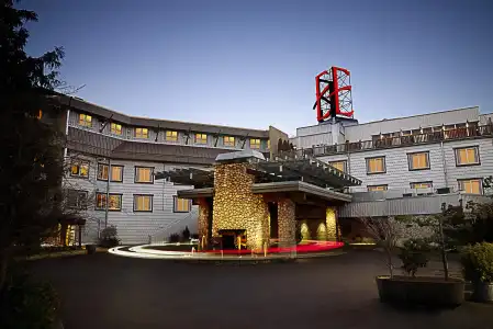The Edgewater - 26