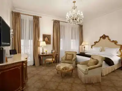 The Plaza - 8