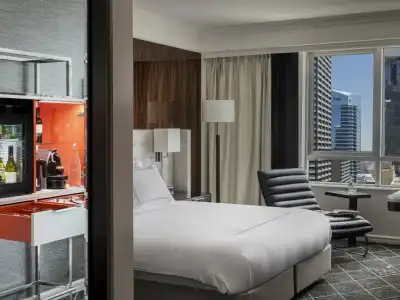 Swissotel Sydney - 73