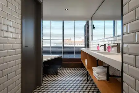 Moxy Lisbon City - 97