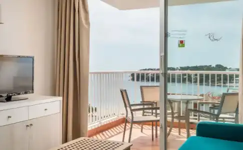 Vistasol Apartments - 109