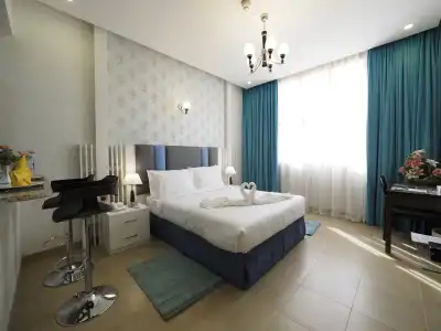 Skylark Apartments - 43