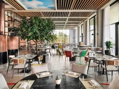 Movenpick Resort Al Marjan Island - 26
