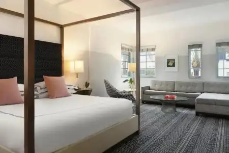 Kimpton Surfcomber by IHG - 68