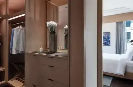Four Seasons Dubai International Financial Centre - 106
