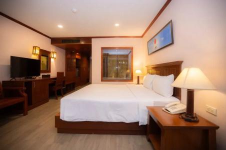 Baumanburi Patong - 96