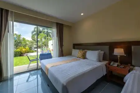 Blue Beach Grand Resort and Spa - 2