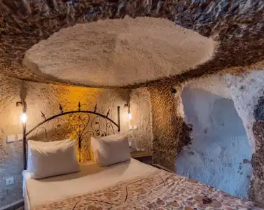 Amber Cave Suites - 36