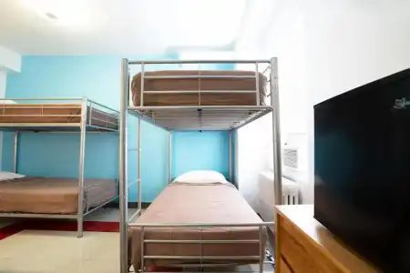 West Side YMCA Hostel - 4