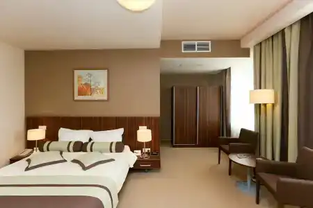 Spa Best Western Russian Manchester - 84