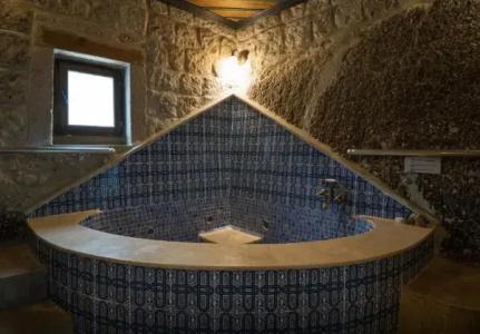 Grand Cave Suites - 185