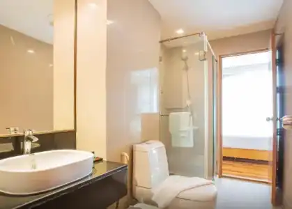 Adelphi Grande Sukhumvit - 53