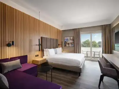 Crowne Plaza Rome St. Peter's by IHG - 4