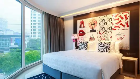 Clover Asoke - 69