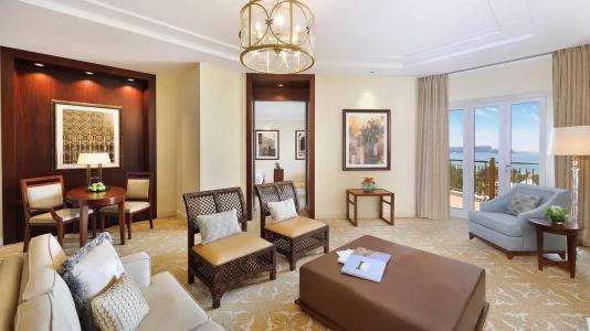 The Ritz-Carlton, - 100