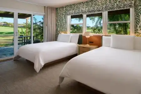 Royal Lahaina Resort & Bungalows - 8