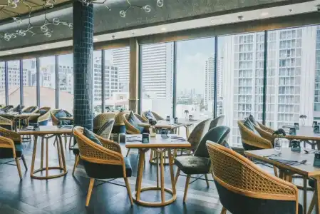 Eleven Bangkok - 17