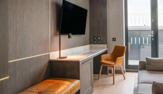 Radisson Blu Royal, - 39