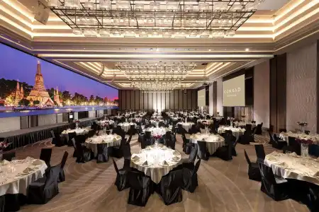 Conrad Bangkok - 12