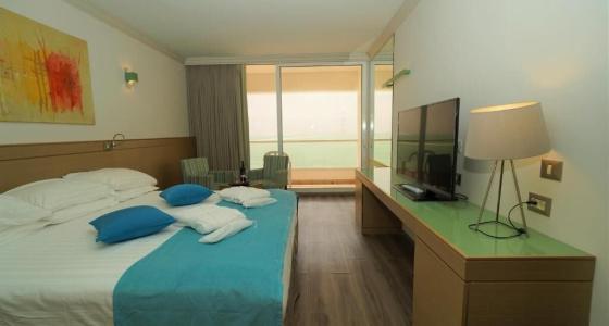 Milos Dead Sea - 86