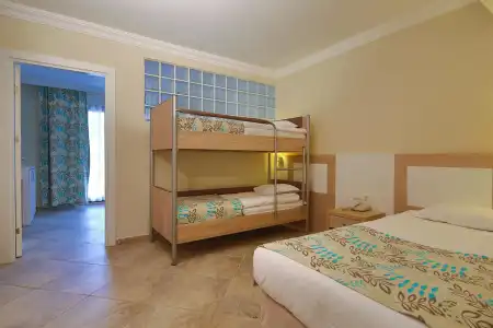 Green Bay Resort & Spa - 51