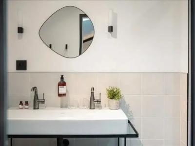 Maisons du Monde Hôtel & Suites - Marseille Vieux Port - 70