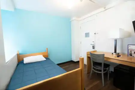 West Side YMCA Hostel - 58