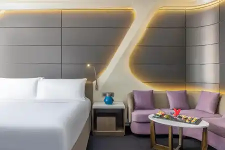 V, Curio Collection by Hilton - 55
