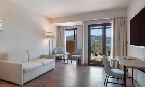 DoubleTree by Hilton Bodrum Isil Club Ultra All Inclusive Resort - 63