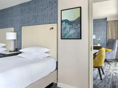 Hyatt Regency Vancouver - 41