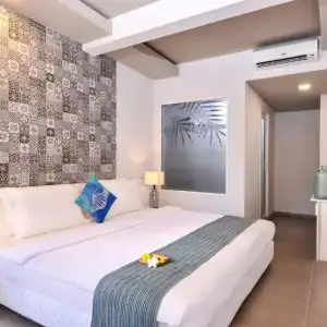 Velana Beach Maldives - 25