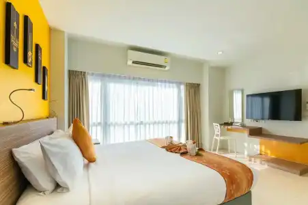 The Lantern Resorts Patong - 30