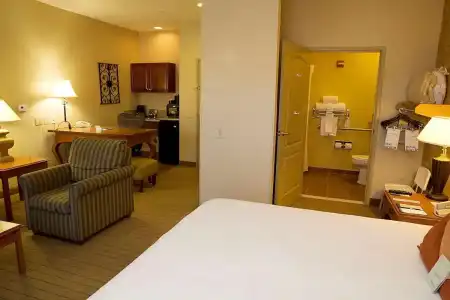 Hilton Garden Inn Phoenix Airport - 59