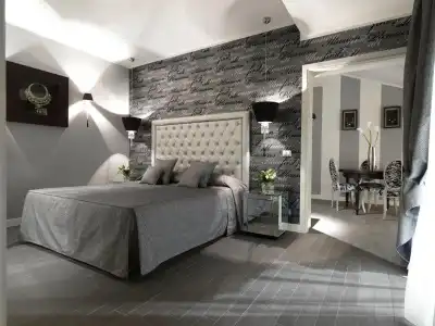 Savoia Regency - 64