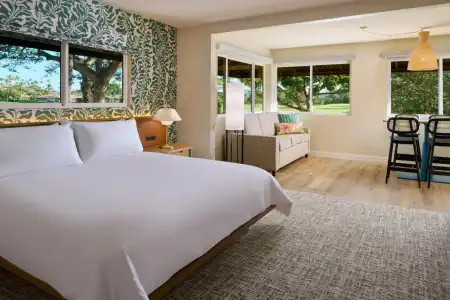 Royal Lahaina Resort & Bungalows - 40