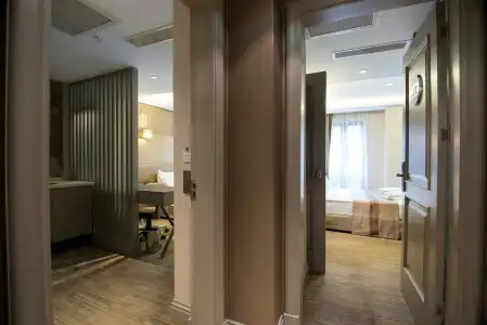 GK Regency Suites - 47