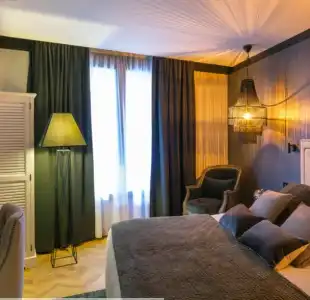 Maisons du Monde & Suites Nantes - 22