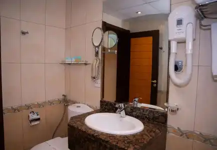 Golden Tulip Sharjah Apartments - 78